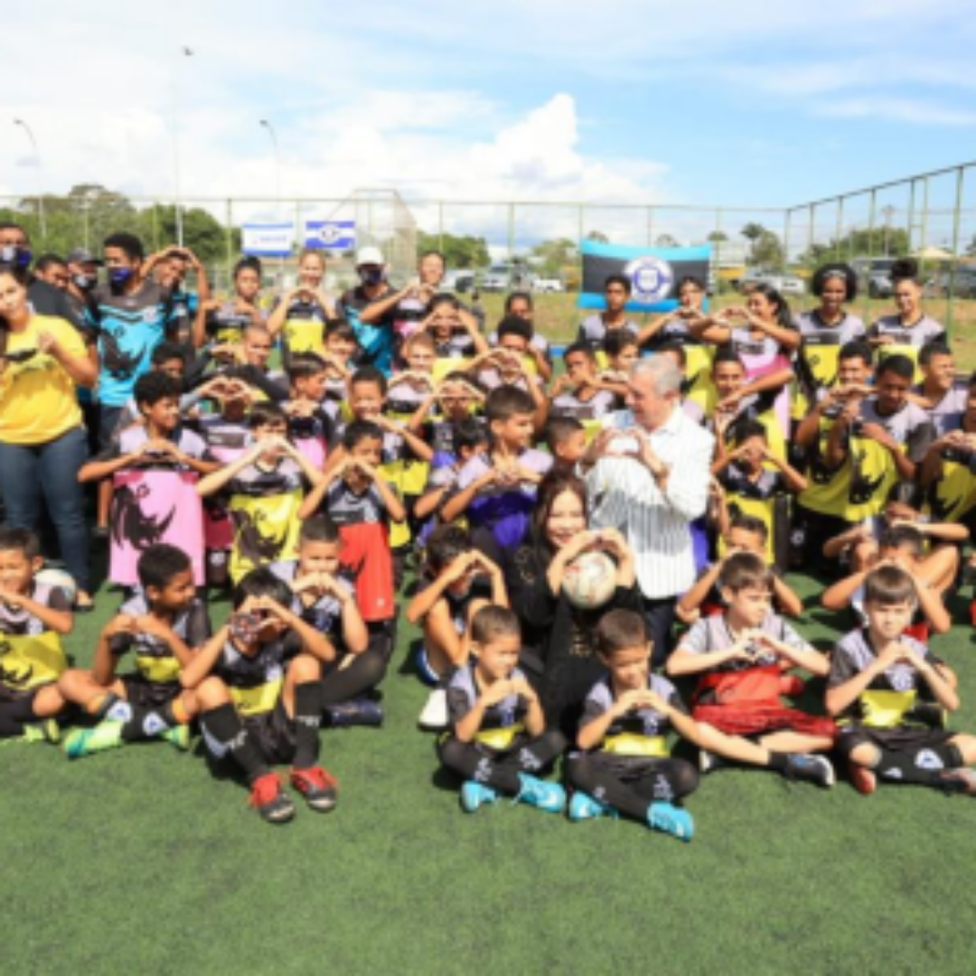 Leia mais sobre o artigo Visita da princesa humanitária das Filipinas Maria Amor Torres ao Gruppo Nicoletti para fomentar ajuda humanitária no Brasil.